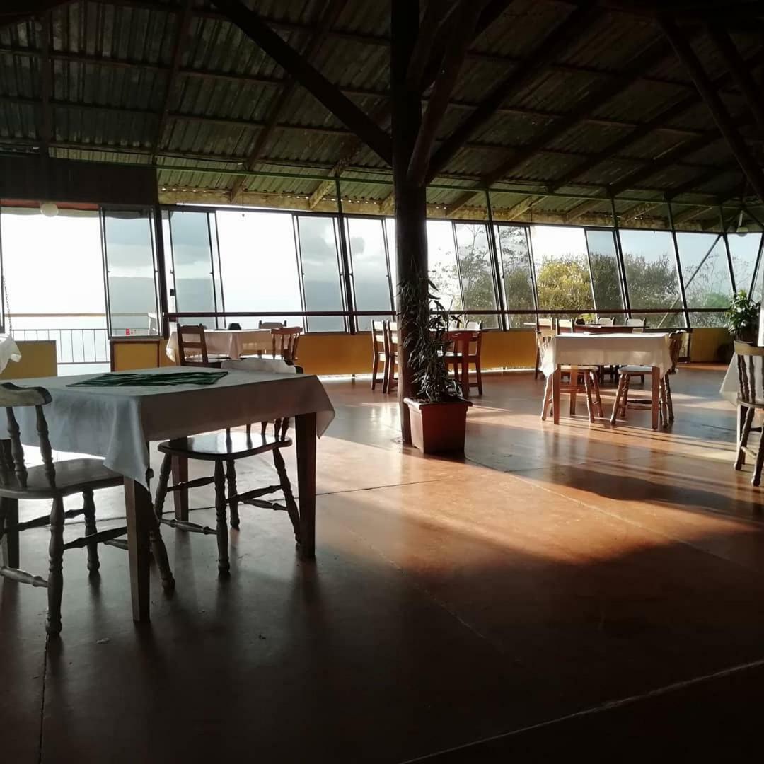 Pochotel توريالبا المظهر الخارجي الصورة